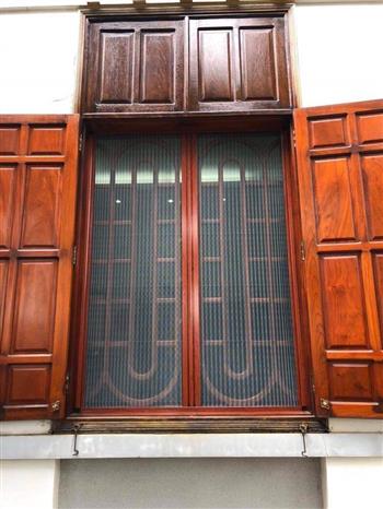 /cua-luoi-chong-muoi (4).